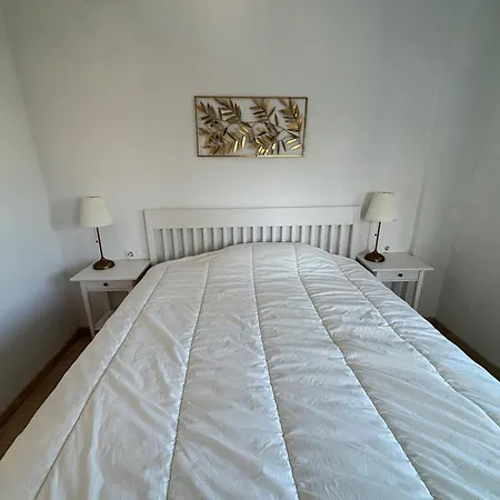 Pont Sec 1-serviden Apartman *