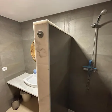 Apartman Pont Sec 1-serviden *