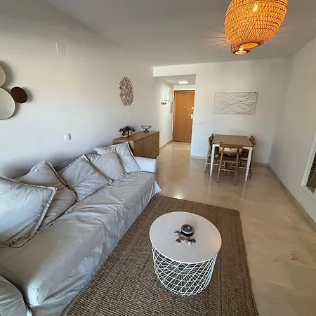 Pont Sec 1-serviden Apartman *